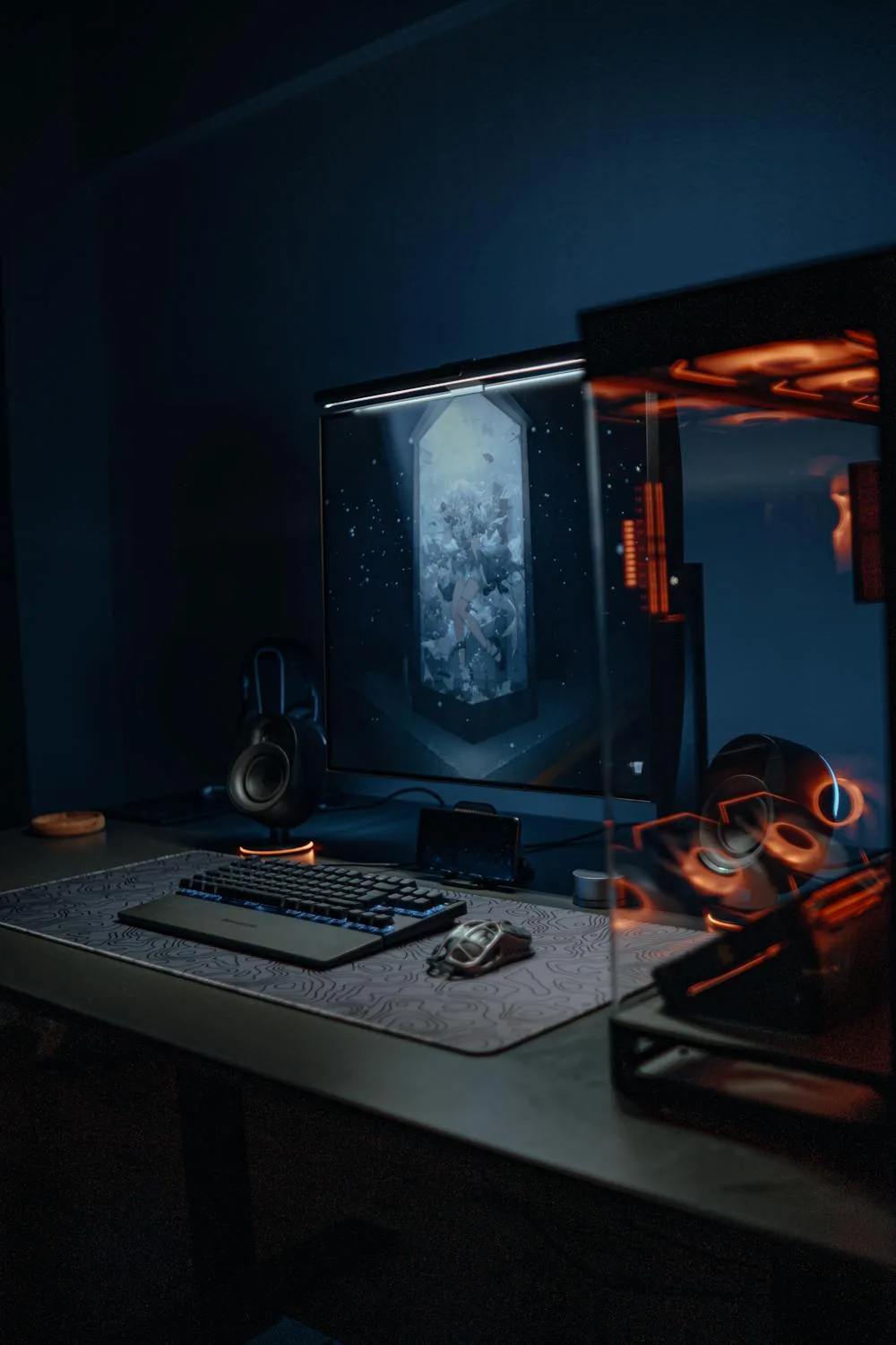 Setup Gaming avec Barre Lumineuse LED RGB