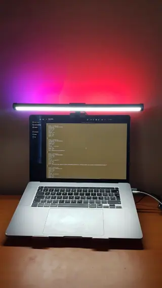 Bureau avec éclairage LED RGB SmartLook